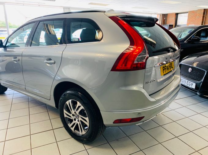 VOLVO XC60 D4 SE - 5132 - 8