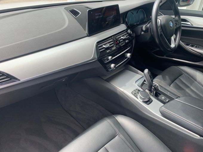 BMW 5 SERIES 520D SE EFFICIENTDYNAMICS - 5002 - 11
