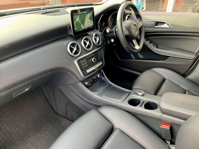 MERCEDES A-CLASS A 200 D SPORT PREMIUM - 5175 - 2