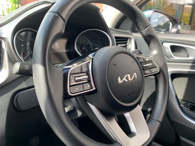 KIA XCEED 2 - 5739 - 11